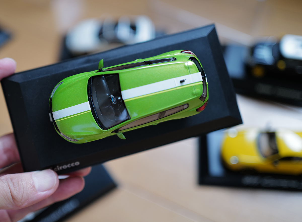 1/43サイズのモデルカー(ミニカー)〜フォルクスワーゲンシロッコ(グリーン)