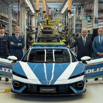 ランボルギーニ テメラリオのパトカー(警察車両)
