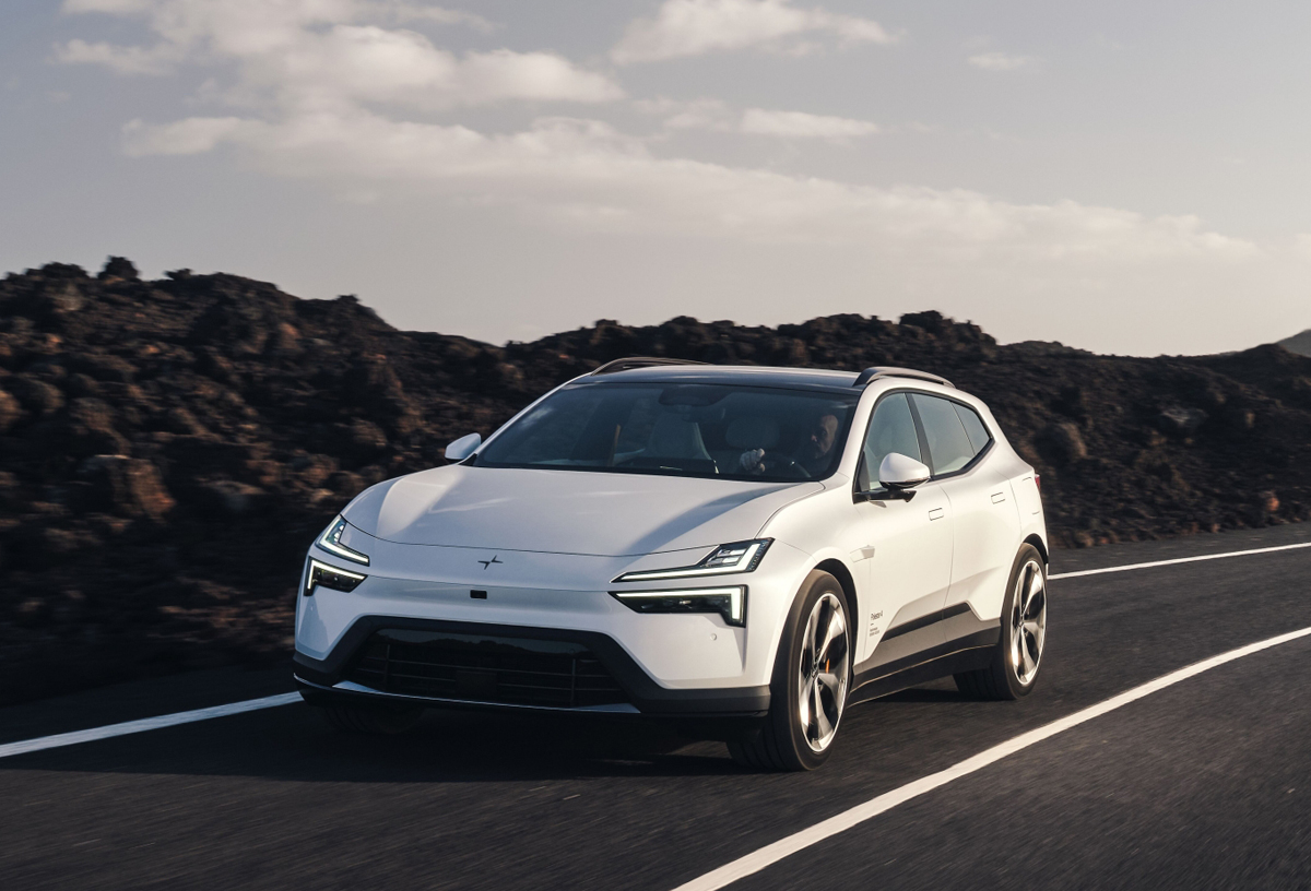 ポールスター4 SUV（ホワイト）のエクステリア〜ホワイト