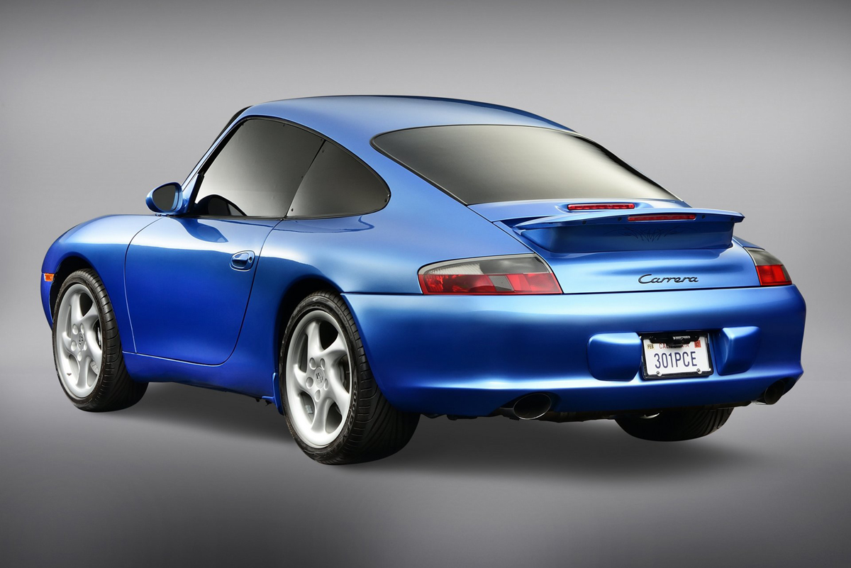 ポルシェ911「サリー」カレラ(映画「カーズ」)