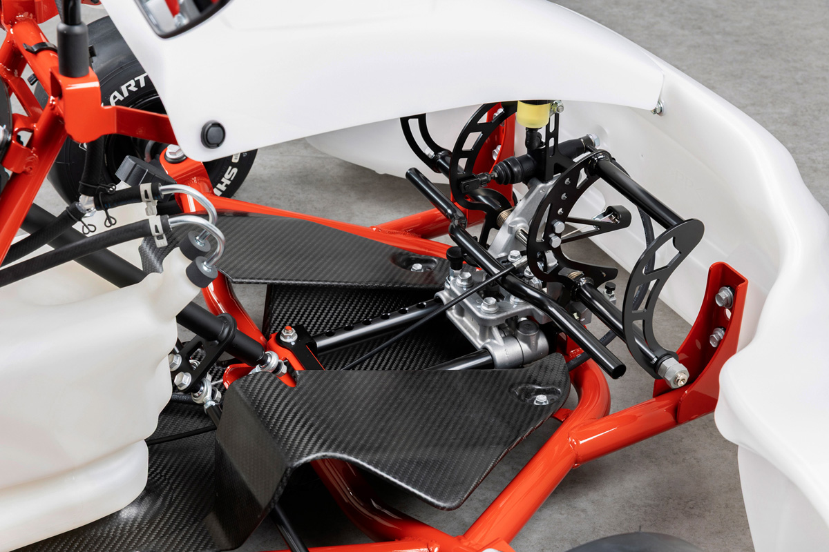 トヨタ Gazoo Racingが発売する「GRカート」〜ペダル