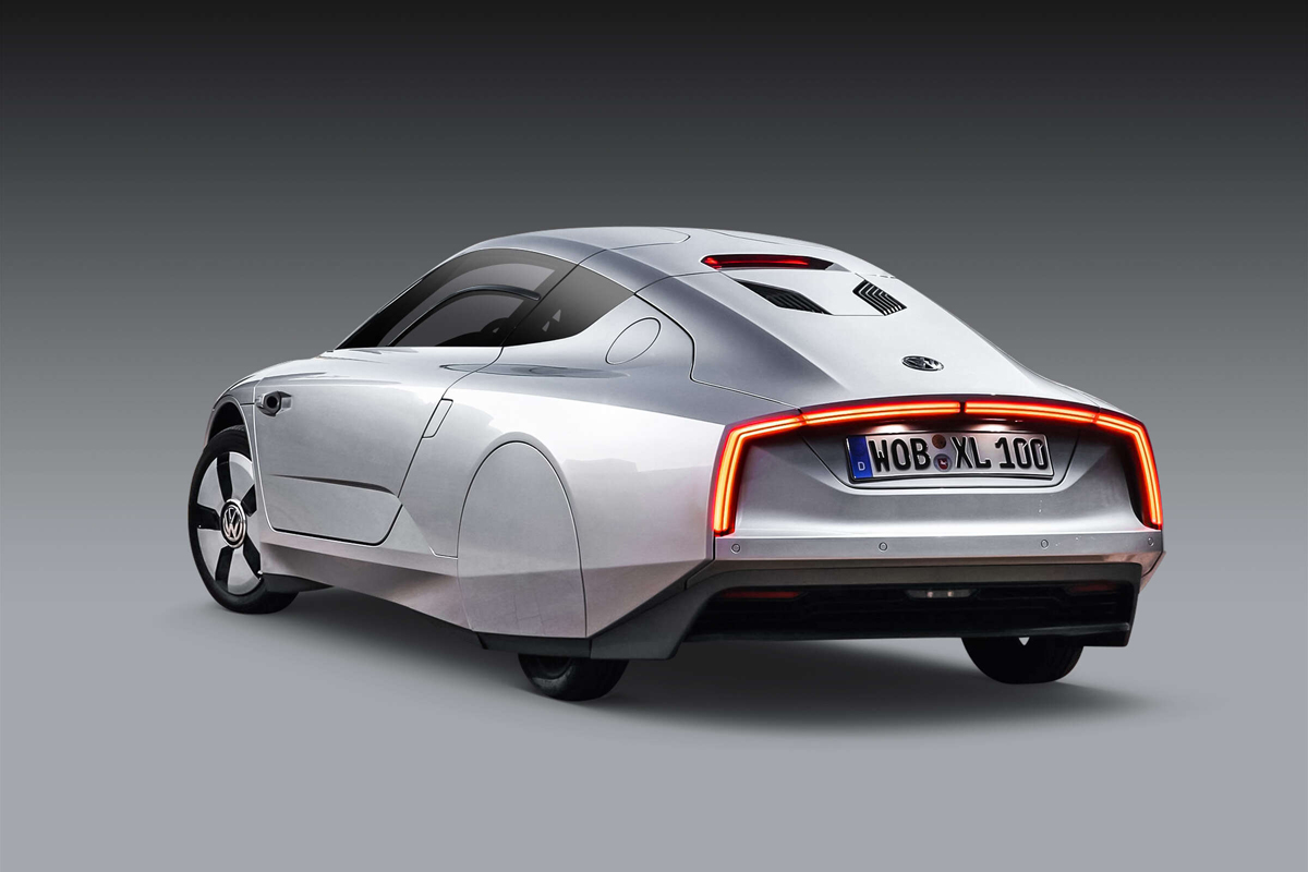 VW-XL1(シルバー、リア)