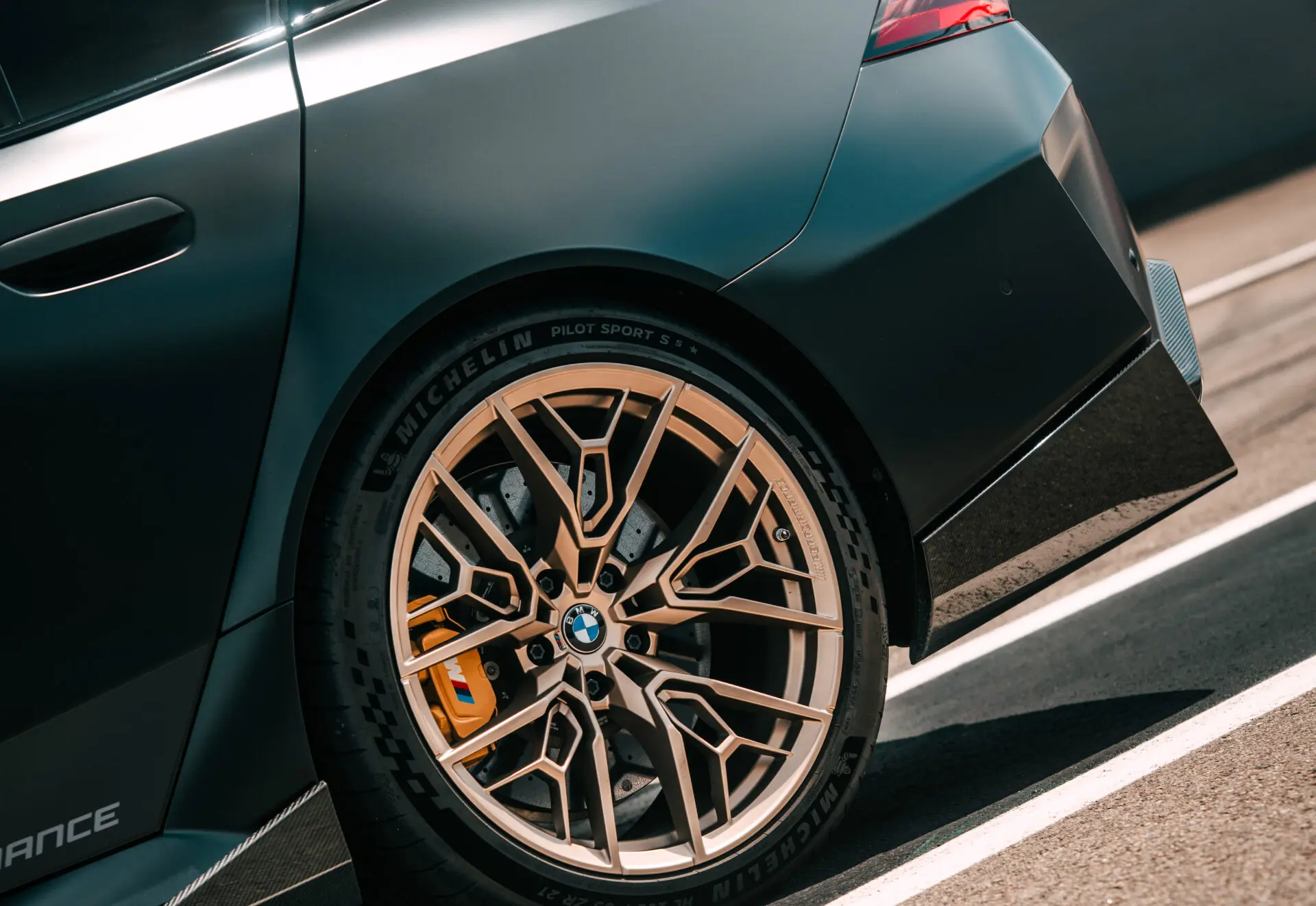 BMW M5に追加された新しいホイール