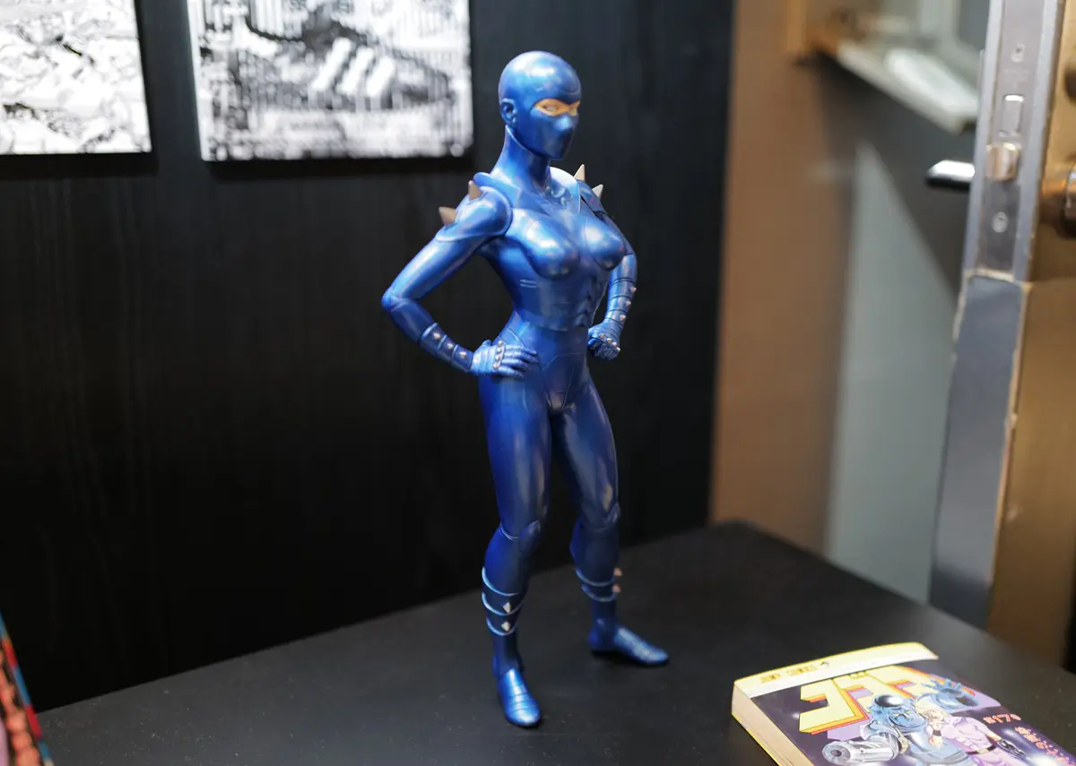 漫画「コブラ」に登場する「レディ」のフィギュア