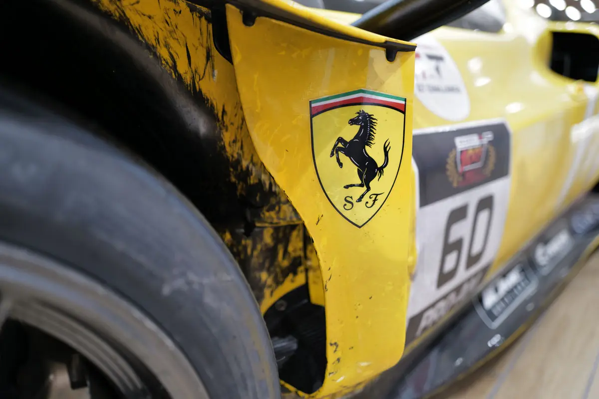 フェラーリ296 GT3 EVO LM Corsa 60号車のサイド