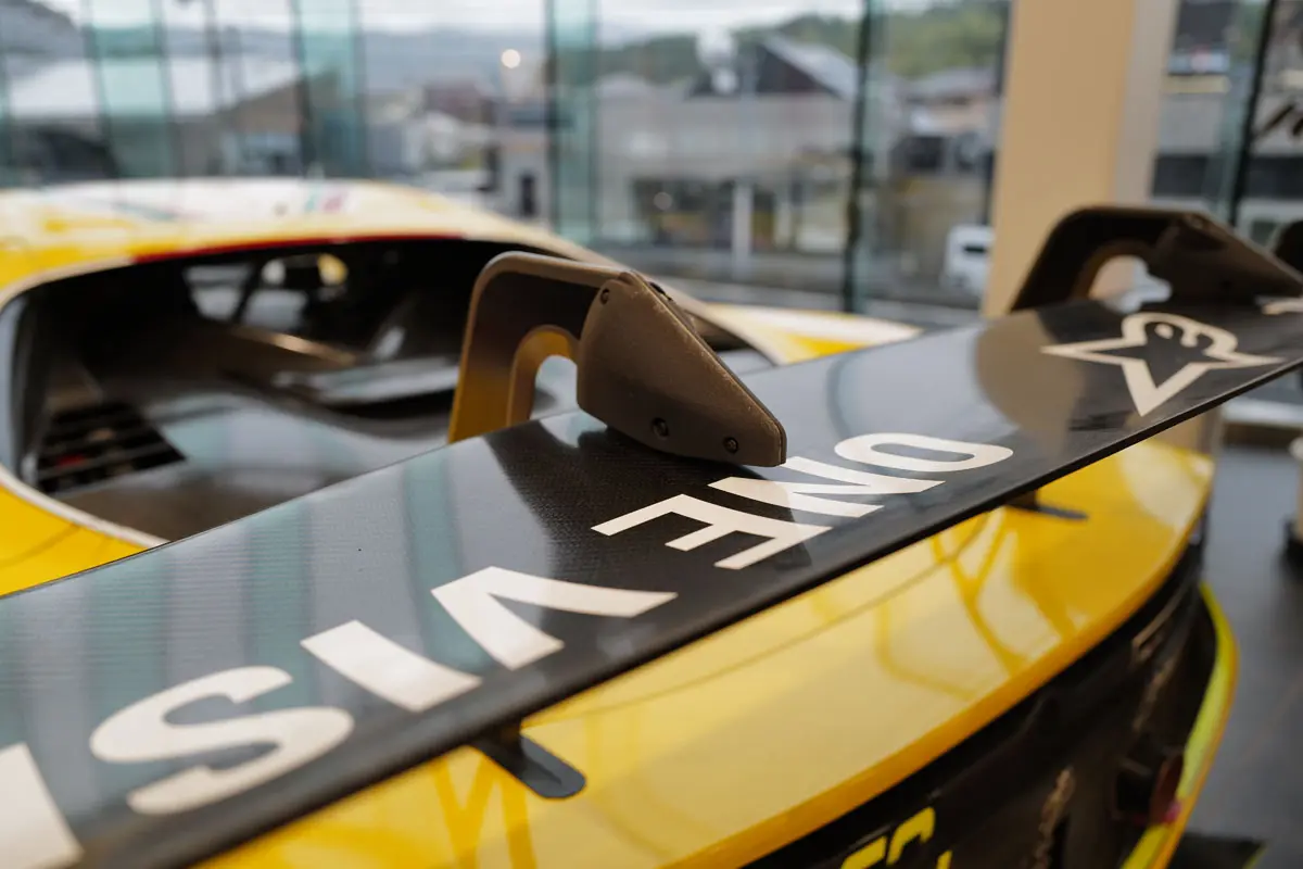 フェラーリ296 GT3 EVO LM Corsa 60号車のリアウイング