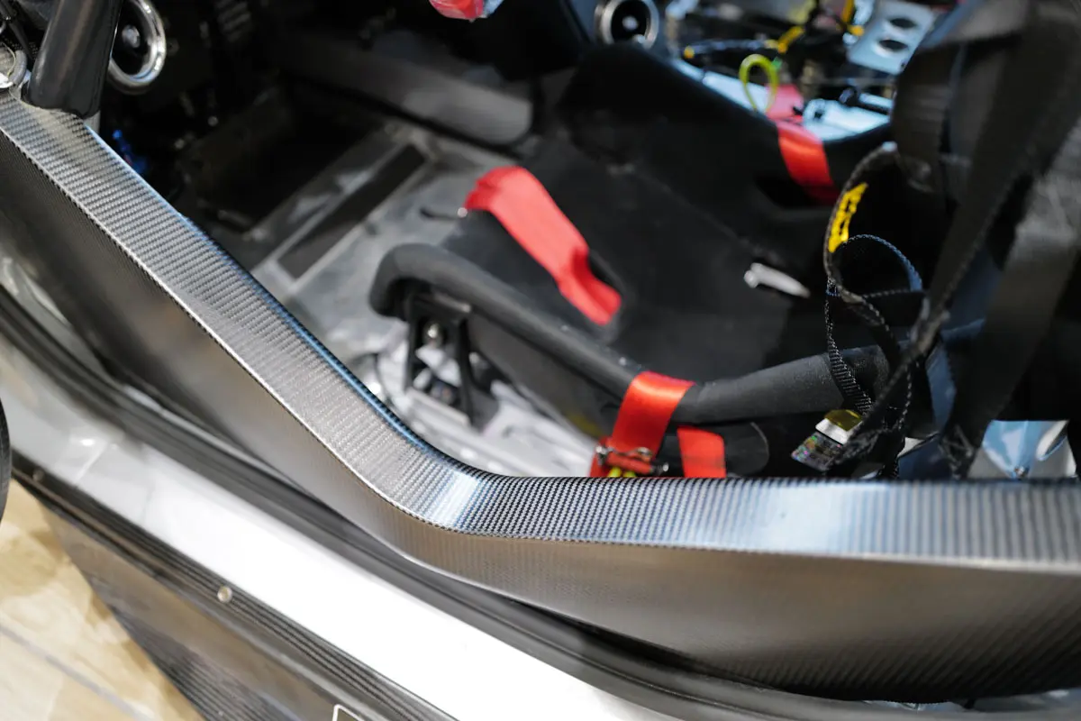 フェラーリ296 GT3 EVO LM Corsa 60号車のインテリア