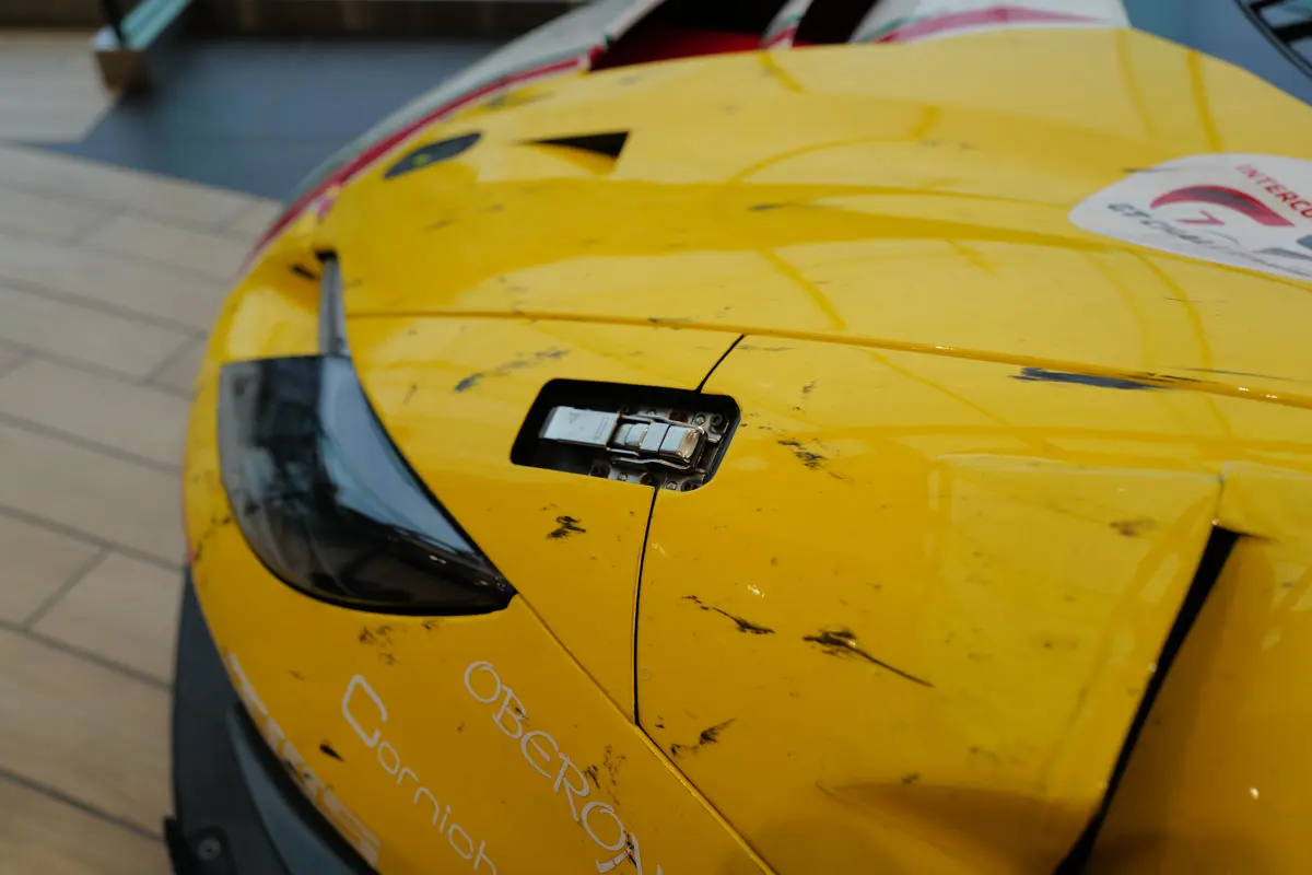 フェラーリ296 GT3 EVO LM Corsa 60号車のフロントフェンダー