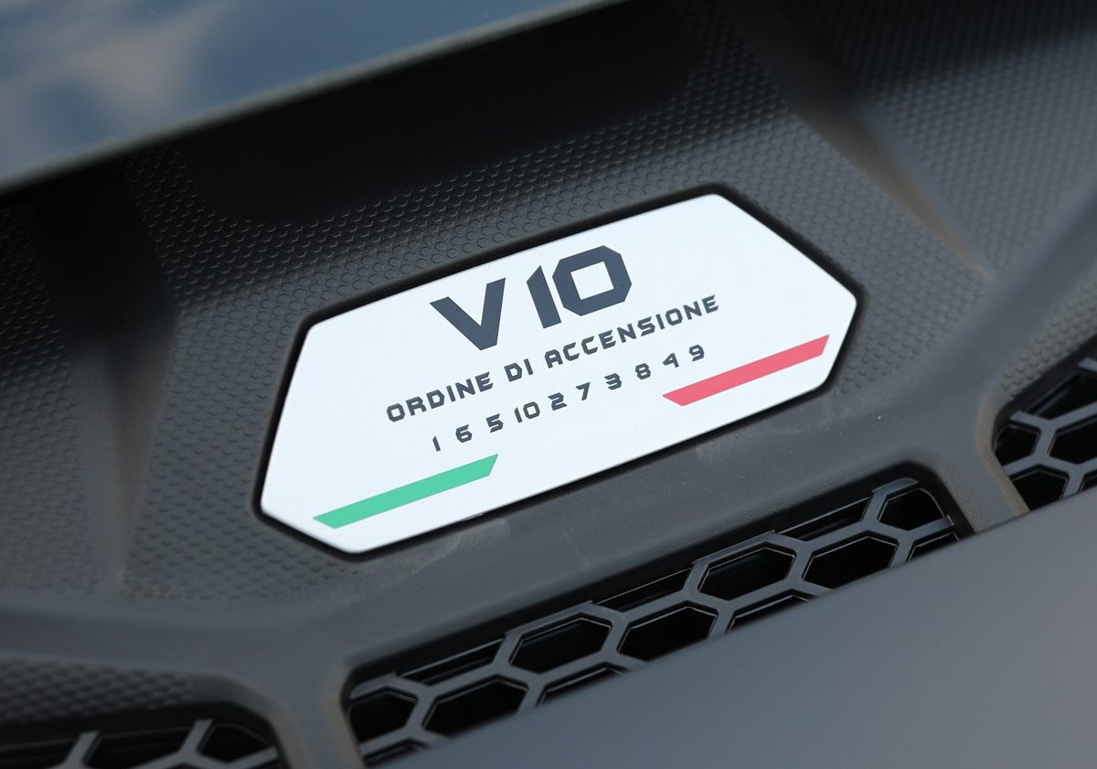 ランボルギーニ ウラカンEVOに積まれるV10エンジン