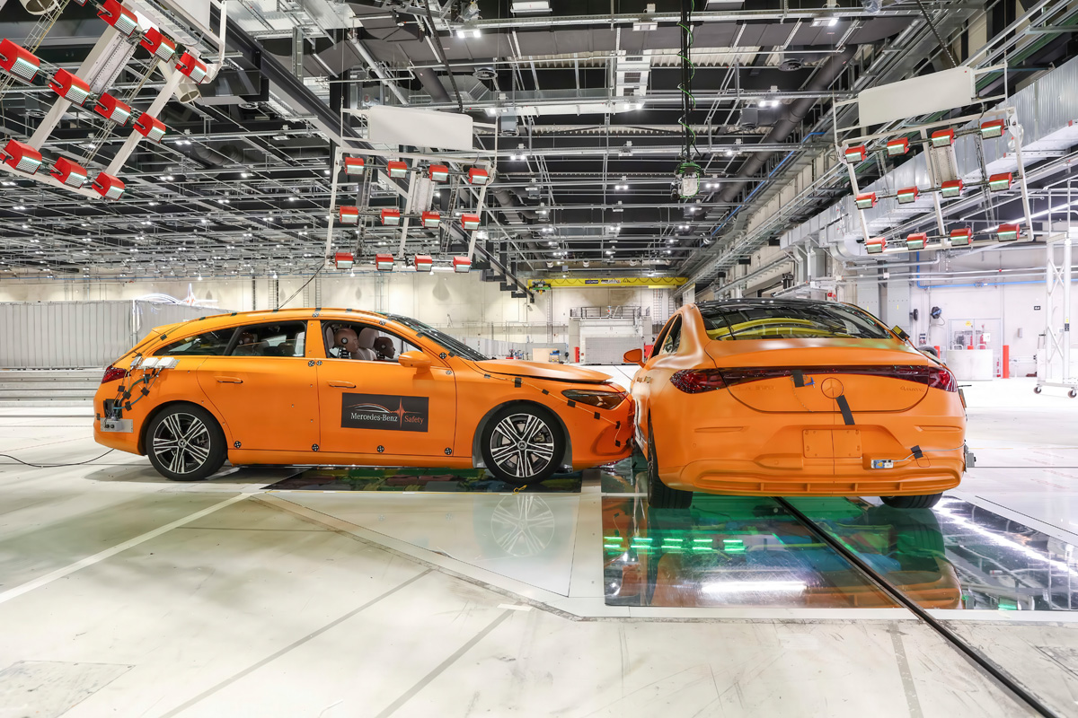 メルセデス・ベンツが実施した「EV2台」のクラッシュテスト